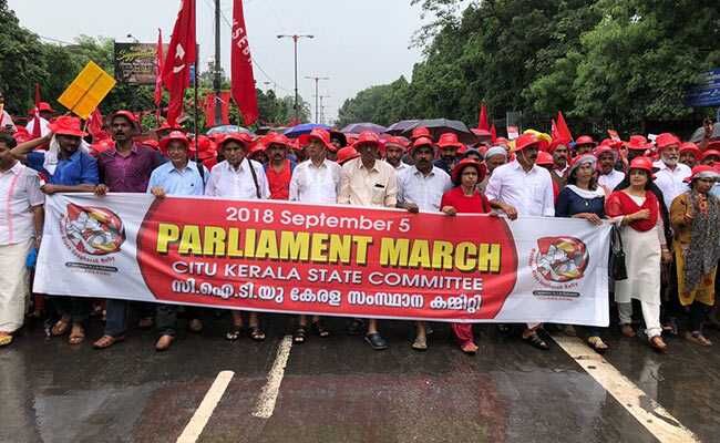 आज दिल्ली के रामलीला मैदान में मोदी सरकार के खिलाफ हल्ला बोल, देश भर के किसान-मजदूरों का संसद मार्च