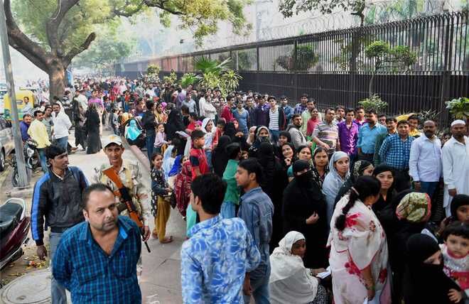 सर्वे: नोटबंदी के कारण 15 लाख लोगों की नौकरी गयी, 60 लाख लोगों पर असर