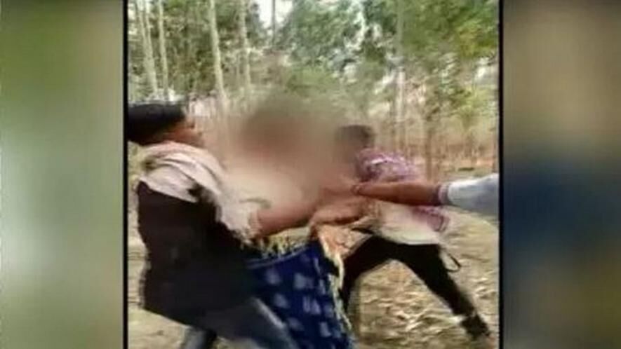 UP: महिला का अपहरण कर रेप की कोशिश, वीडियो वायरल UP: महिला का अपहरण कर रेप की कोशिश, वीडियो वायरल