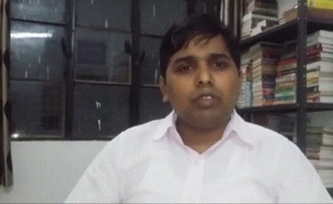 योगीराज: भाजपा नेता की दबंगई से तंग, अफ़सर ने छोड़ दी नौकरी