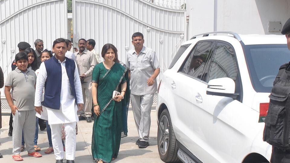उत्तर प्रदेश:अखिलेश की छवि को खराब करने की नीयत से रचा गया बंगले में तोड़फोड़ का कुचक्र उत्तर प्रदेश:अखिलेश की छवि को खराब करने की नीयत से रचा गया बंगले में तोड़फोड़ का कुचक्र