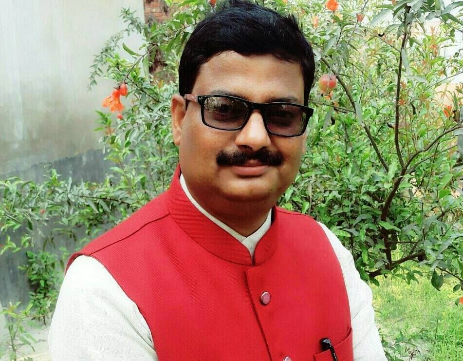 पौने दो लाख शिक्ष मित्रों का का दोषी कौन? चंद्रशेखर यादव पौने दो लाख शिक्ष मित्रों का का दोषी कौन? चंद्रशेखर यादव