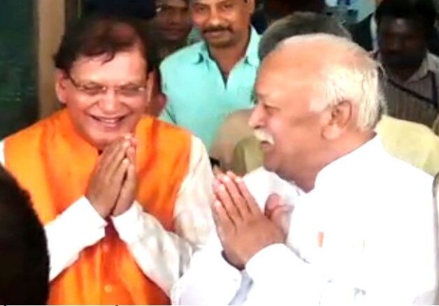 बड़ी खबर: भागवत पहुंचे पटना, नवादा में जारी शिविर में लेंगे भाग, पिछले दौरे के बाद हुआ था दंगा