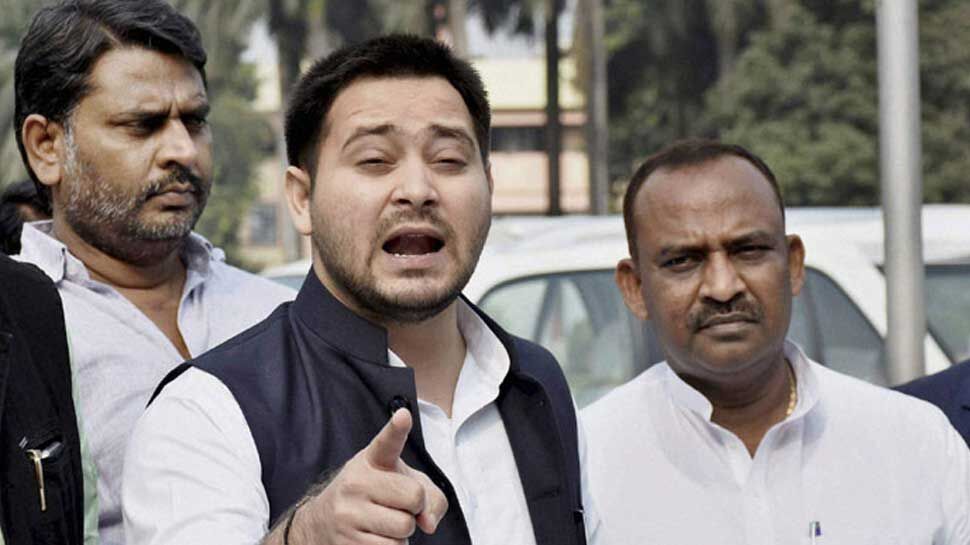 तेजस्वी यादव का भाजपा पर प्रहार, कहा- बिहार में लोकतंत्र का चीरहरण करने वाले वाले भाजपाई कर्नाटक पर प्रवचन ना दें