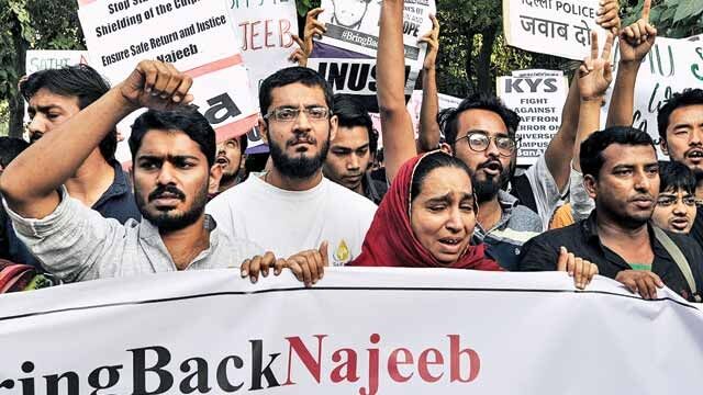 दिल्ली: नजीब के लिए न्याय की मांग करने वालों पर सीबीआई का शिंकजा, पूछा-क्यों नजीब के पक्ष कर रहे थे प्रदर्शन?