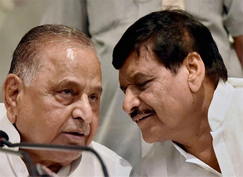 उत्तर प्रदेश में सियासी जमीन तैयार करने में शिवपाल जुटे, इटावा की रैली में शामिल होंगे मुलायम!