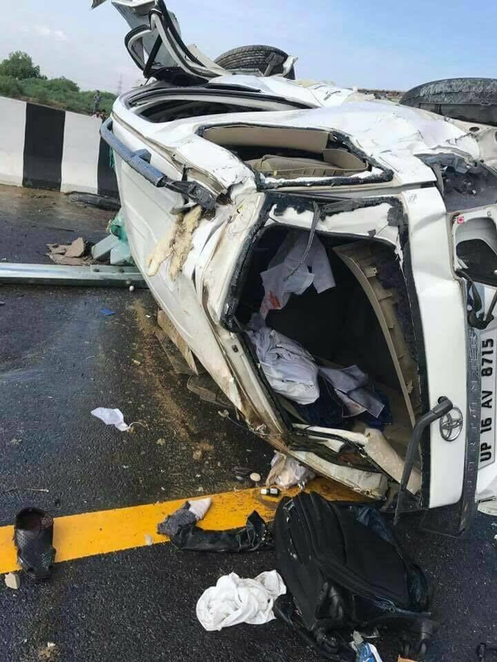 दुखद: अभी-अभी सपा नेता पिंटू राणा की सड़क हादसे में मौत, लखनऊ-आगरा एक्सप्रेस वे की है घटना दुखद: अभी-अभी सपा नेता पिंटू राणा की सड़क हादसे में मौत, लखनऊ-आगरा एक्सप्रेस वे की है घटना