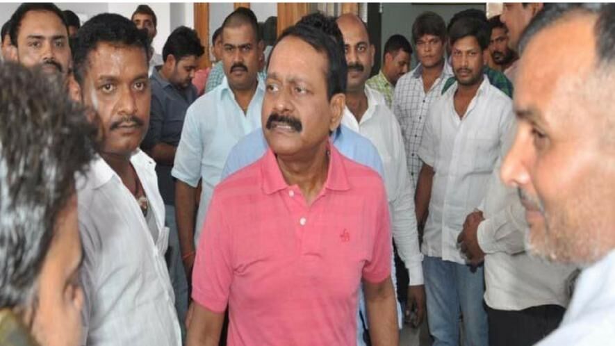 BJP विधायक कृष्णानंद राय हत्याकांड से चर्चित हुआ था मुन्ना बजरंगी, अपराध की दुनिया में ऐसे बनाई थी धाक.... BJP विधायक कृष्णानंद राय हत्याकांड से चर्चित हुआ था मुन्ना बजरंगी, अपराध की दुनिया में ऐसे बनाई थी धाक....