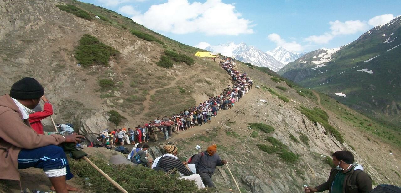 जम्मू-कश्मीर:अमरनाथ यात्रियों पर आतंकी हमला, 7 यात्रियों की मौत