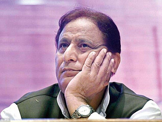 आज़म खान पर दर्ज हुआ मुकदमा, सेना पर विवादित टिप्पणी करने का है आरोप: जानिए क्या है पूरा मामला आज़म खान पर दर्ज हुआ मुकदमा, सेना पर विवादित टिप्पणी करने का है आरोप: जानिए क्या है पूरा मामला