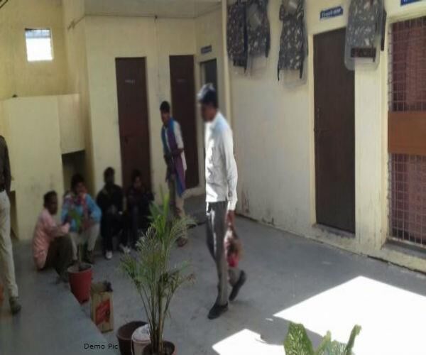 पति ने पार की हैवानियत हद, पहले की हत्या, फिर पत्नी का सिर काट कर थाना पहुंचा: जानिए पूरा मामला पति ने पार की हैवानियत हद, पहले की हत्या, फिर पत्नी का सिर काट कर थाना पहुंचा: जानिए पूरा मामला