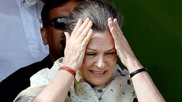 सोनिया को लगा बड़ा झटका….. इस बड़े नेता ने थामा भाजपा का कमल। सोनिया को लगा बड़ा झटका….. इस बड़े नेता ने थामा भाजपा का कमल।