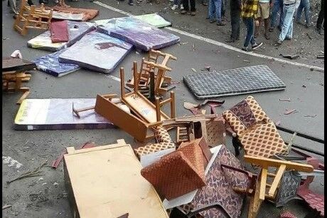 उत्तर प्रदेश: जब शाह आलम ने किया गौमाता से दुष्कर्म, हिंदू संगठनों के बवाल के बाद पुरे इलाके में फैला साम्प्रदयिक तनाव! जानिए क्या है पूरा मामला उत्तर प्रदेश: जब शाह आलम ने किया गौमाता से दुष्कर्म, हिंदू संगठनों के बवाल के बाद पुरे इलाके में फैला साम्प्रदयिक तनाव! जानिए क्या है पूरा मामला