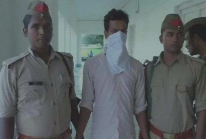 यूपी विधानसभा को उड़ाने की धमकी देने वाला देवरिया से गिरफ्तार: जानिए कौन है? यूपी विधानसभा को उड़ाने की धमकी देने वाला देवरिया से गिरफ्तार: जानिए कौन है?