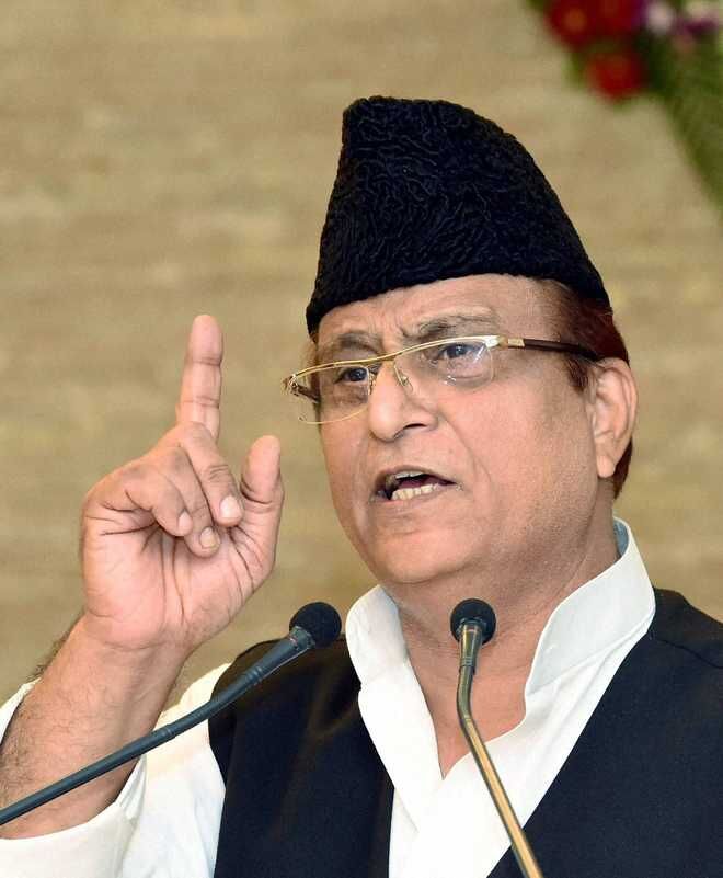 सपा नेता आजम का बड़ा हमला, कहा योगी के नेतृत्व में गुंडों की है सरकार सपा नेता आजम का बड़ा हमला, कहा योगी के नेतृत्व में गुंडों की है सरकार