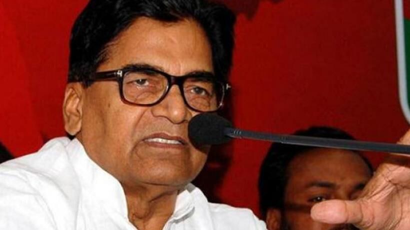 शिवपाल के सेक्युलर मोर्चे की राम गोपाल ने खोली पोल! पढ़ें पूरी खबर शिवपाल के सेक्युलर मोर्चे की राम गोपाल ने खोली पोल! पढ़ें पूरी खबर