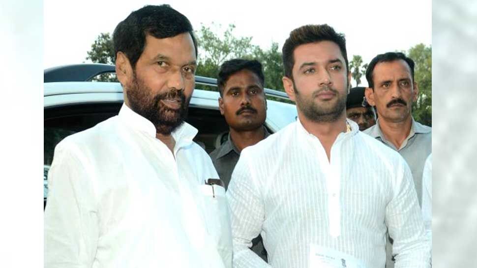बिहार: उपेंद्र कुशवाह के बाद पासवान ने भी दी ये धमकी, बीजेपी की मुश्किलें बढ़ीं